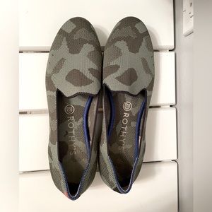 Rothy’s loafer/ size 9